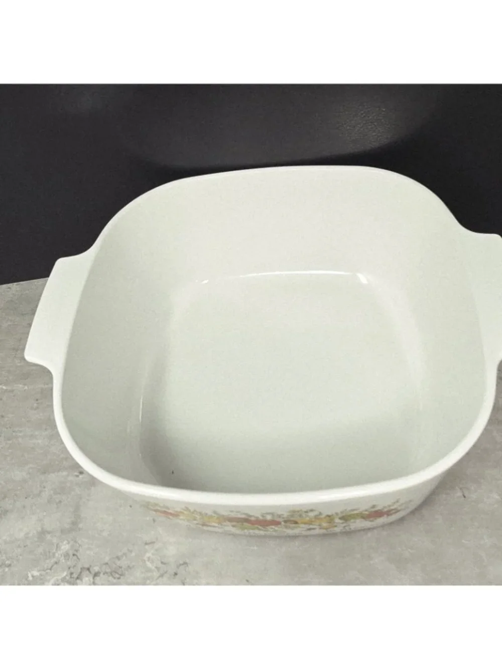 Big Bertha Corelle Spice Of Life 5 quart Baker *Great Vibrant Graphic (No DWD)